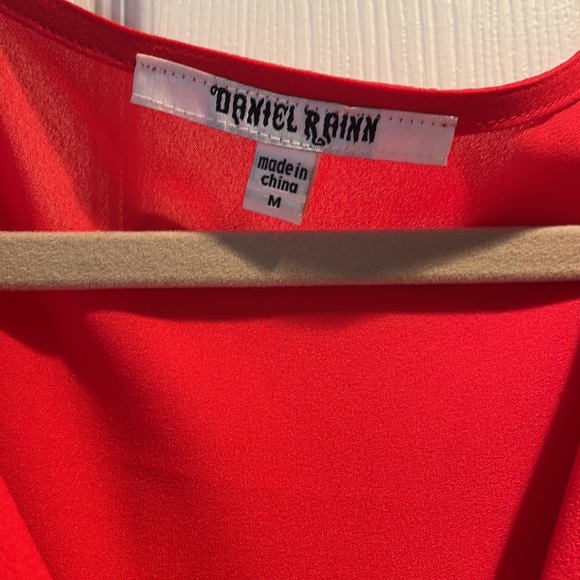 Red Blouse by Daniel Rainn size med - Picture 3 of 4